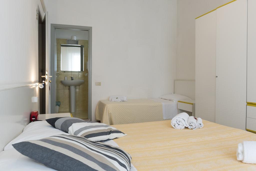 Hotel Flying Pesaro