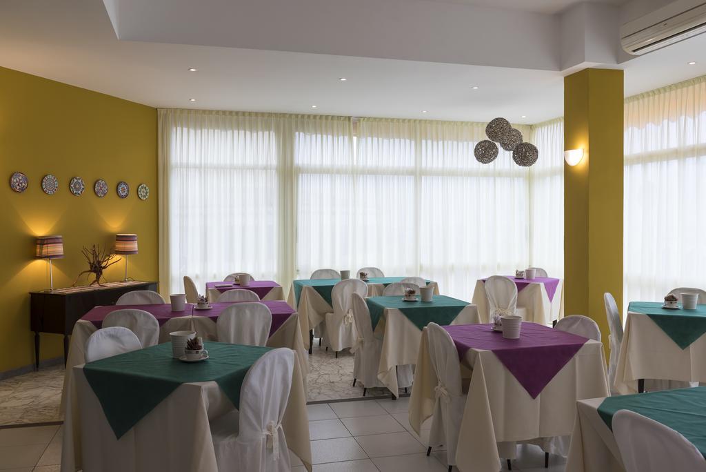 Flying Hotel Pesaro