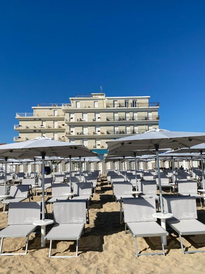 Flying Hotel Pesaro